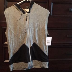NWT marika medium